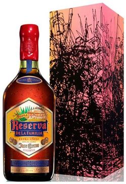 Jose Cuervo Reserva De La Familia Extra Aňejo 0,7l 38% GB